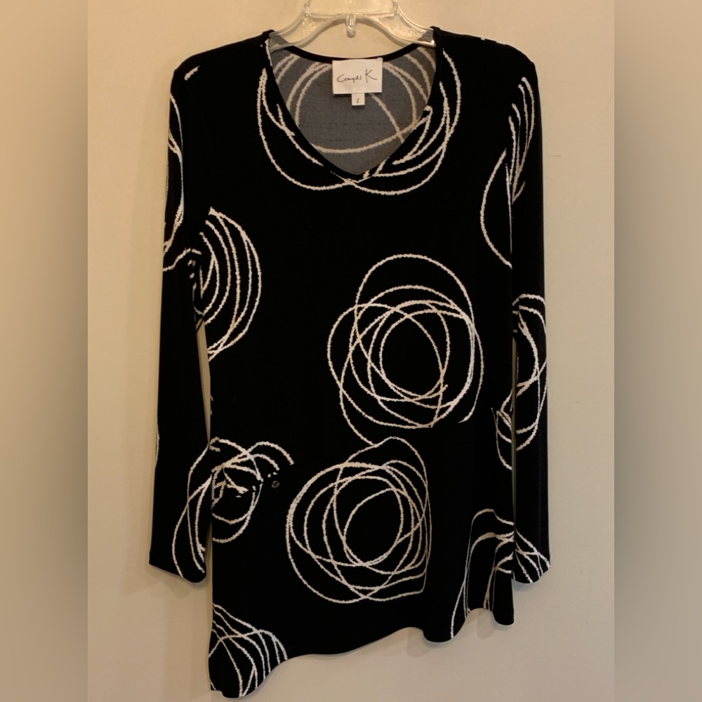 COMPLI K Black and White Swirl Top